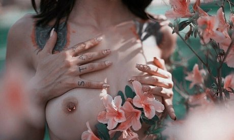 Lolitta haut de star du porno des photos