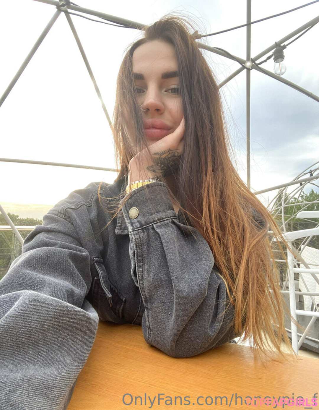 honeypie f actrice érotique galerie