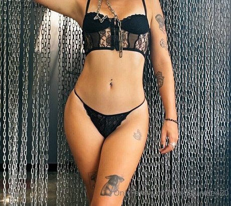 Meg Reillly modèle de sexe collection