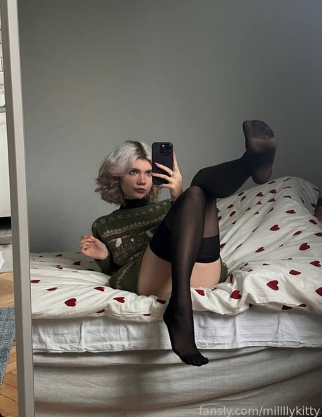 millllykitty modèle gratuit photo