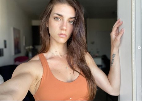 Rachel Loren modèles nus images