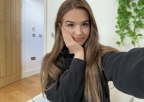 GeorgiaTwitch modèle artistique galerie