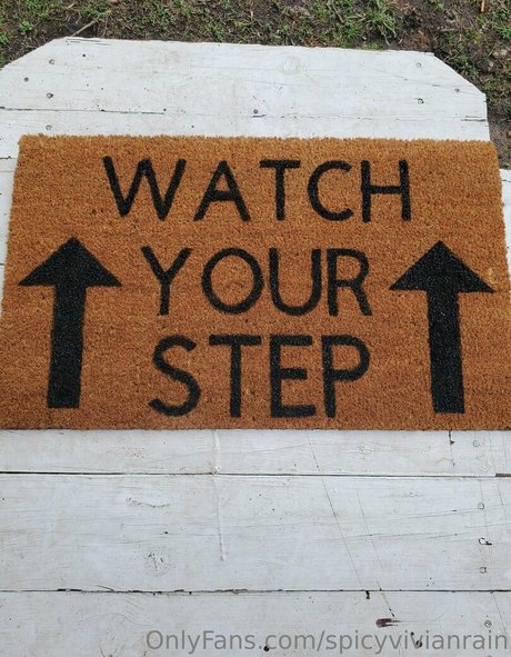 spicyvivianrain actrice érotique des photos