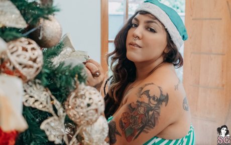 Arthemis modèle érotique des photos