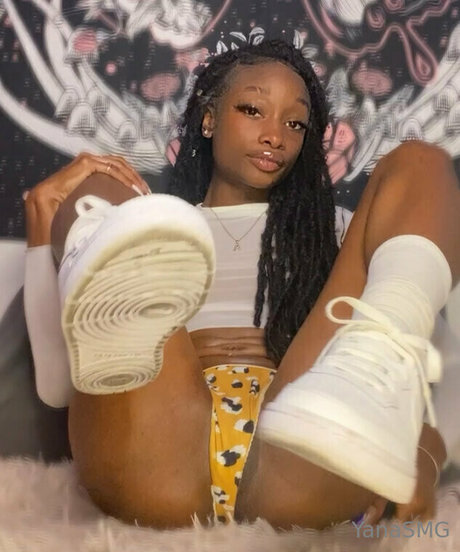 yanasmg star du porno gratuite galerie