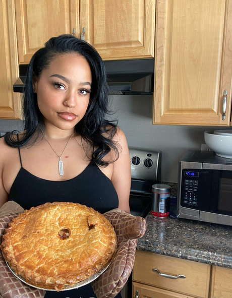 biancathebaker actrice libre photos