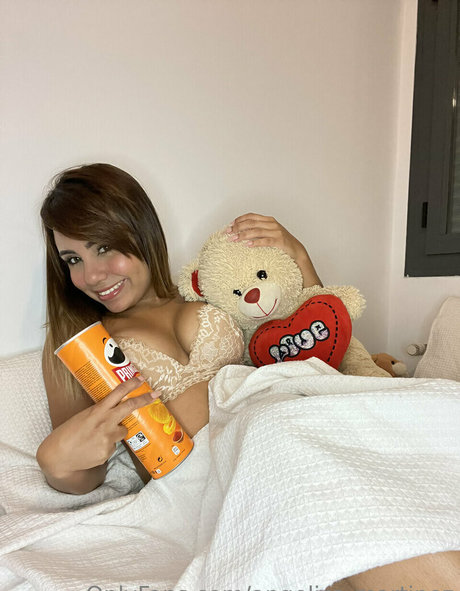 Angelica Martinez star du porno en haute qualité photo