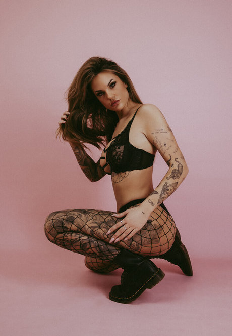 Lasse Lagoni haut modèle images