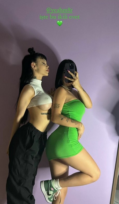 yeahmur actrice pornographique collection