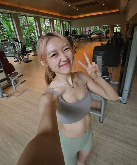 milf blonde aux courbes onlyfans meilleur porno galeries