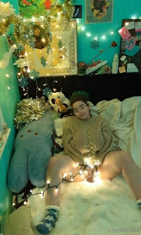 crystallovinghomo star exclusive img