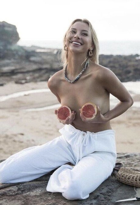 Stephanie Belovukovic mannequin des photos