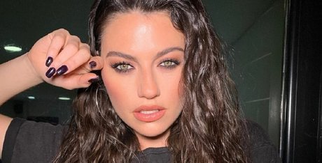 Sofia Jimenez modèle parfait img