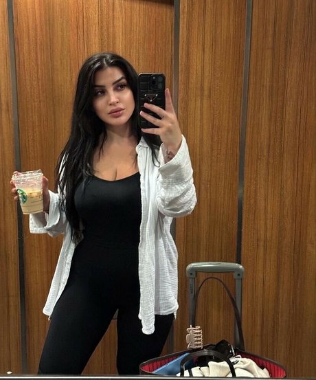 nattiinatt95 modèle nu images