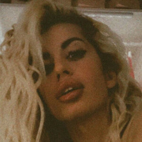 Nozan Ferm modèle de haute qualité des photos