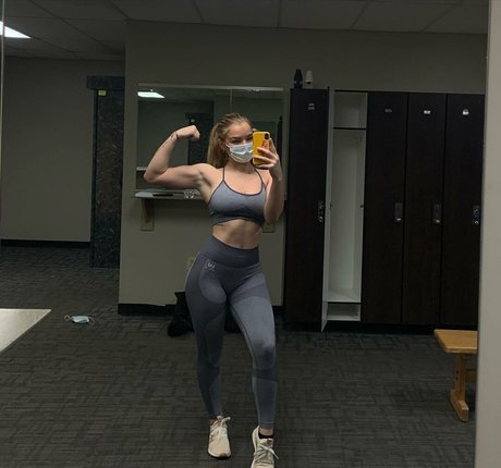 Alysia Kelley actrice sexy image