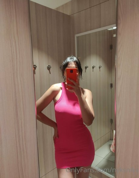 Nyks Niks star du porno chaud images