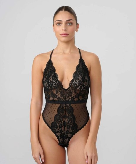 Noya Arviv actrice porno galerie