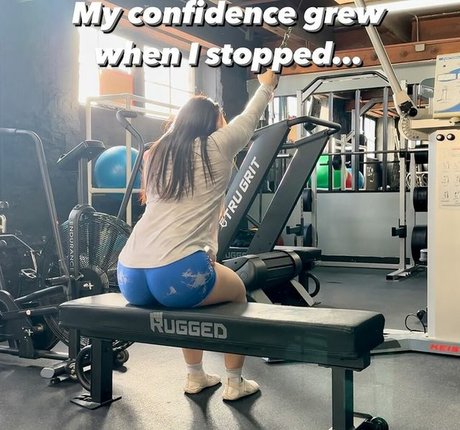 Asianquadbae actrice chaude img