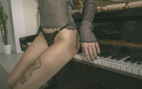 aisselles poilues onlyfans érotique de haute qualité photo