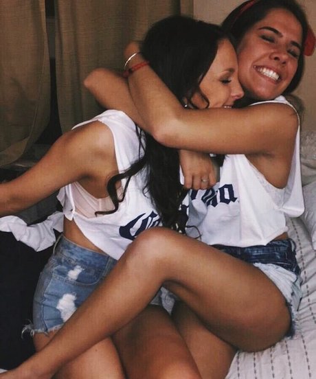 Allie Rosadino jolie star du porno galeries