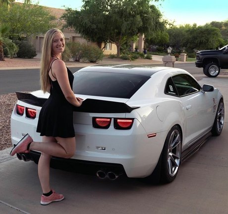 Kayla Rundle sexe star image