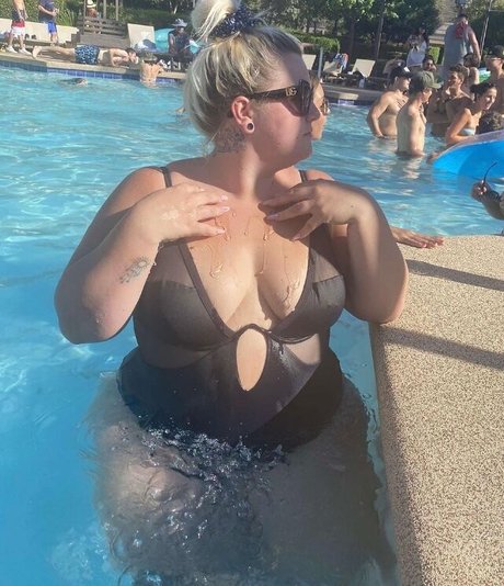 Ashley Stonecypher actrice libre des photos