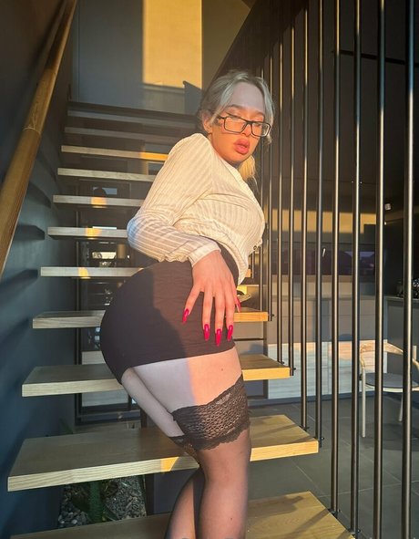 chloe lust modèle chaud archive