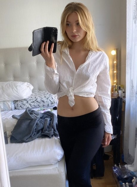 Siri54 actrice sexy photos