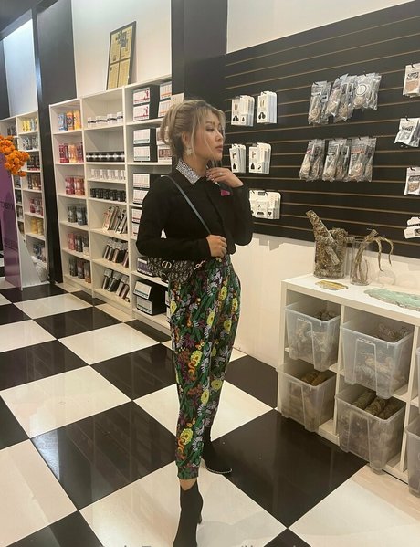 jiaoyingsummers star exclusive image