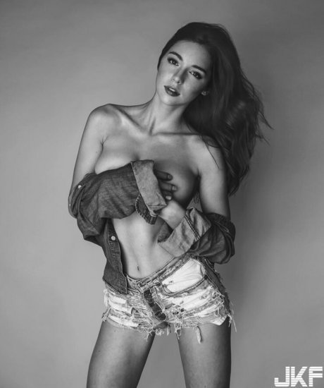 Elena Safavi étoile de haute qualité des photos