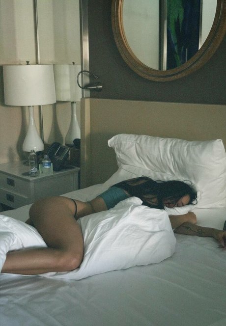 lyna com star du porno exclusive des photos