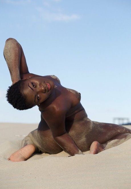 chocolate kitti jolie actrice galerie