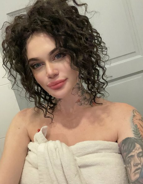 iamvirtuallady star érotique des photos