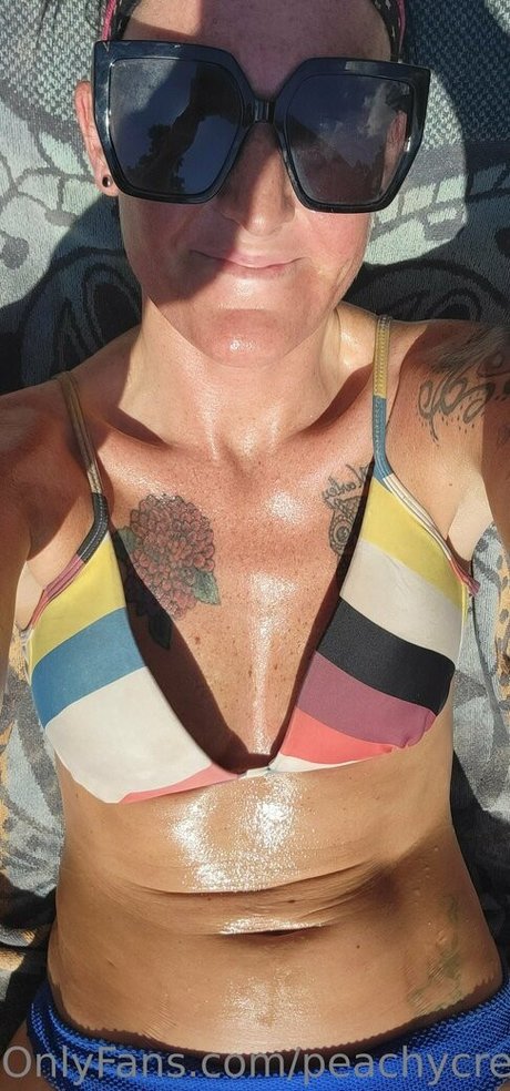 peachycream2017 modèle chaud archive