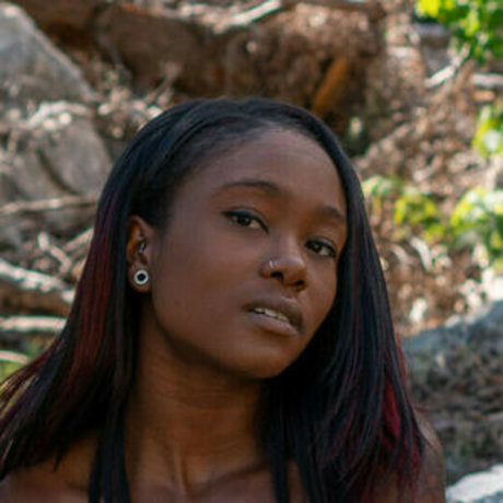 Eirenne Suicide actrice parfaite galeries