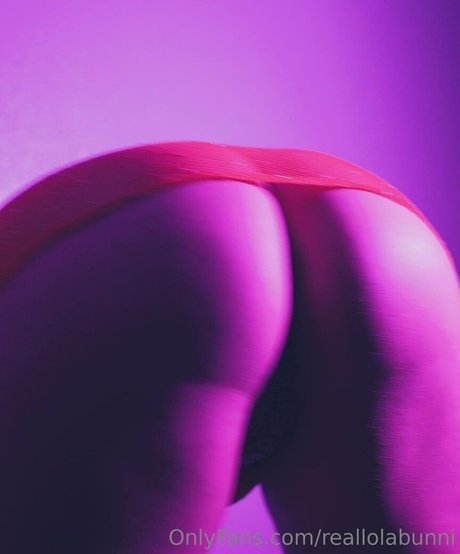 itslolabunnii étoile de l'art galeries