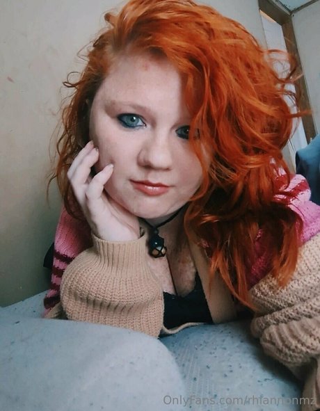 rhiannonmz star du porno de haute qualité photos