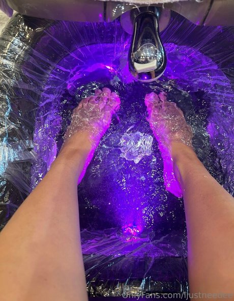 ijustneedee actrice adulte galerie