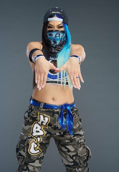 Mia Yim star du porno belle image