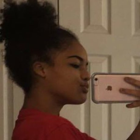 LightSkin actrice porno photo