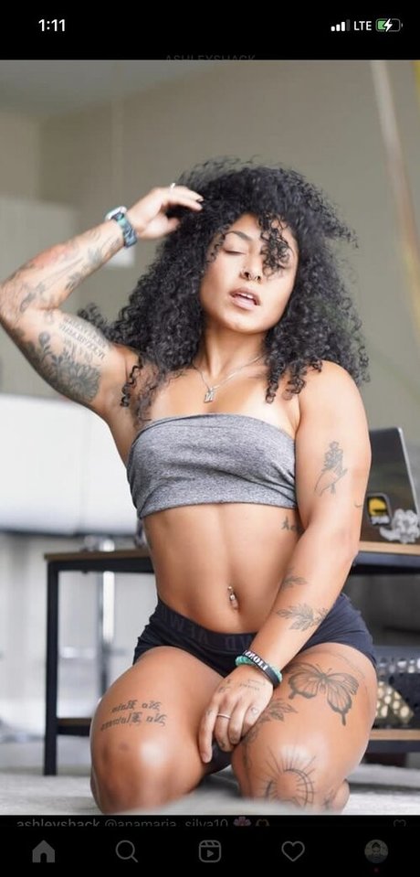 LightSkin modèle pornographique image