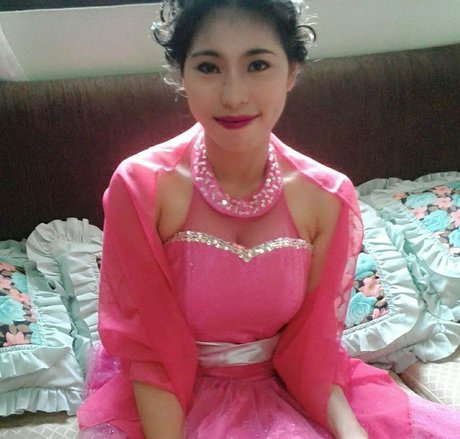 BustyCia star du porno chaude collection