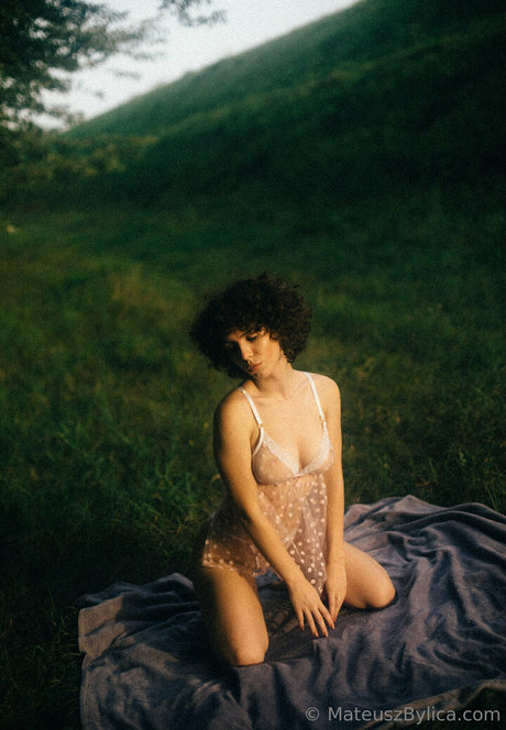 curlywiktoria étoile sympa photos