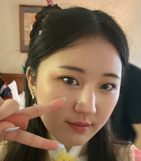 JisuArtist star du porno belle image