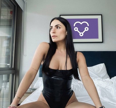 Laya Machado Garry Presenters actrice exclusive galerie