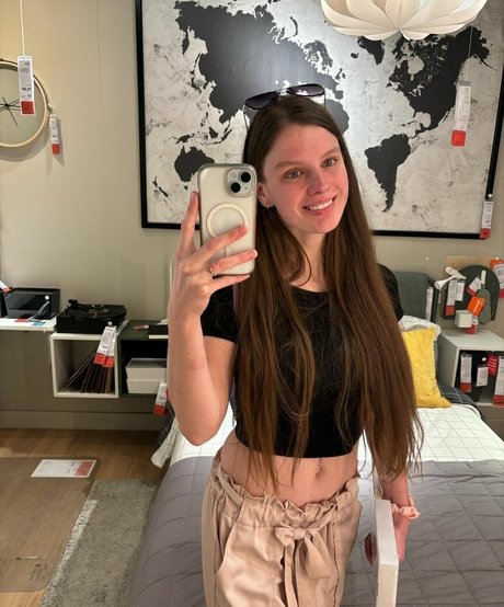 thenaughtykim actrice de sexe image