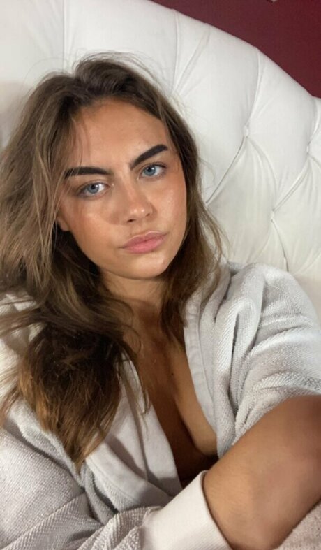 Selina Bentz star du porno en haute qualité photos