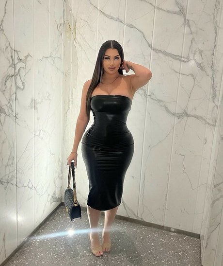 Brielez1 nus star du porno archive