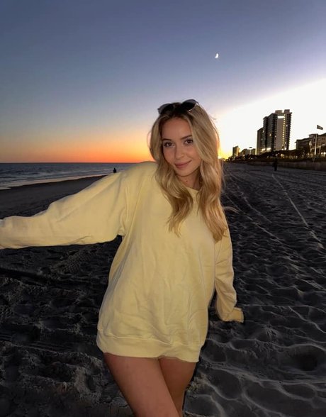 Caitlin Betterly étoile magnifique images